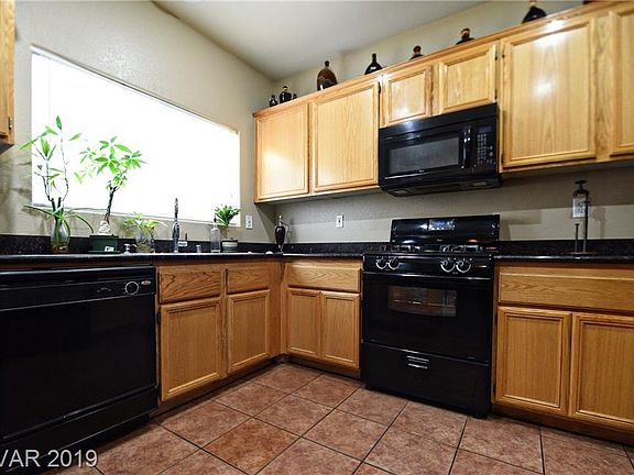 2nd image of 4185 Pecan Pie Ct