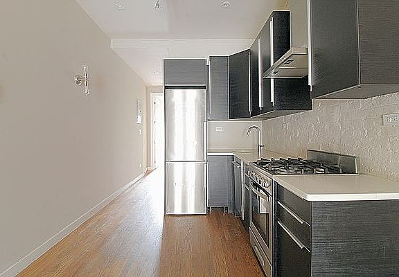 3rd image of 1481 York Ave APT 8
