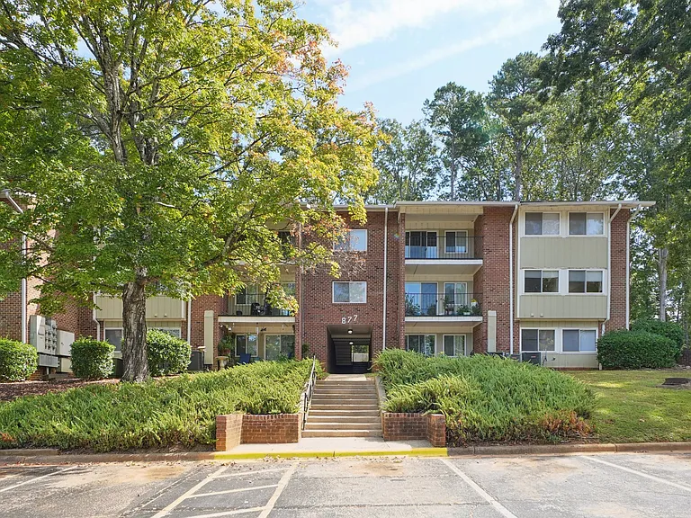 Chatham Forest Apartments — Photo 14