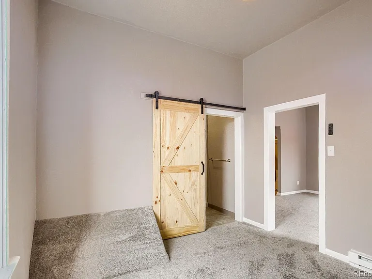 5630 Webster St #1 — Photo 9