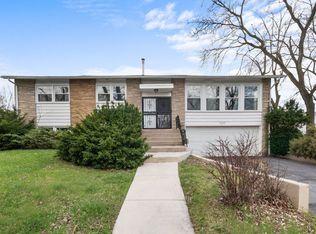 2808 Cherrywood Ln, Hazel Crest, IL 60429