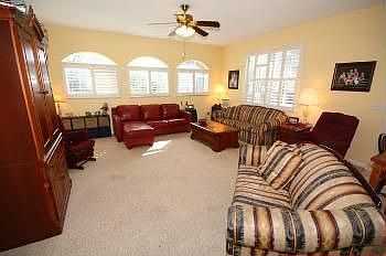 3rd image of 1411 W River Ct