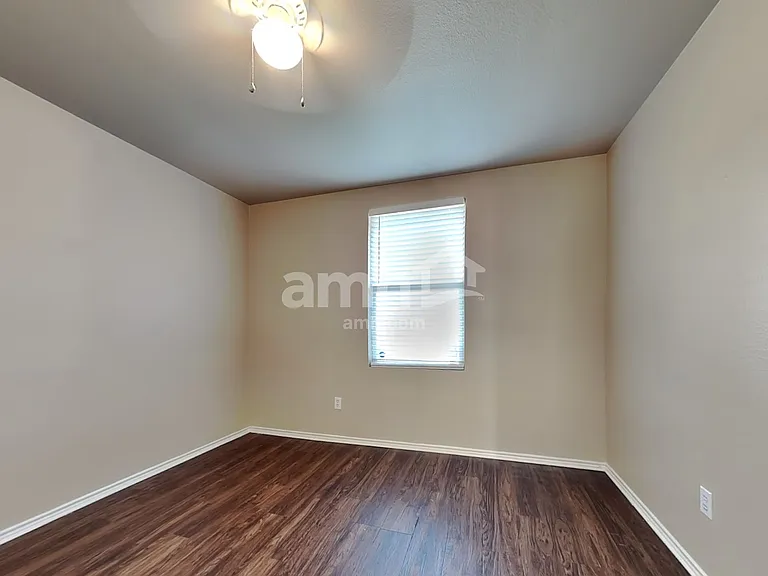 2806 Lake Terrace Dr — Photo 11