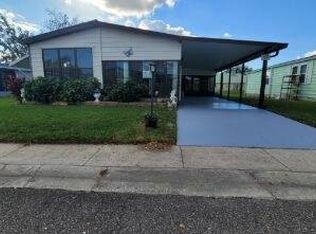 6401 Forest Lake Dr, Zephyrhills, FL 33540