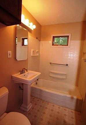 5th image of 7526 Joseph Ave