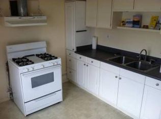 610 2nd Ave #B, Crockett, CA 94525