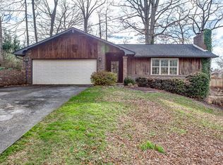 927 Oxford Hills Dr, Maryville, TN 37803