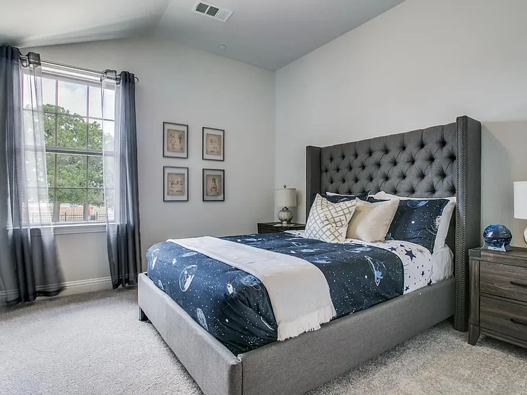 935 Ponds Edge Ln — Photo 27
