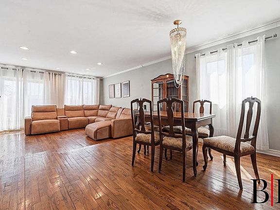 3rd image of 7131 Peri Ln #15S