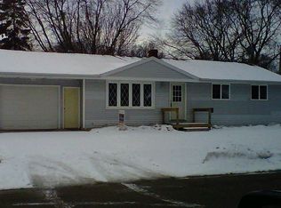 1183 Kenwood St, Green Bay, WI 54304