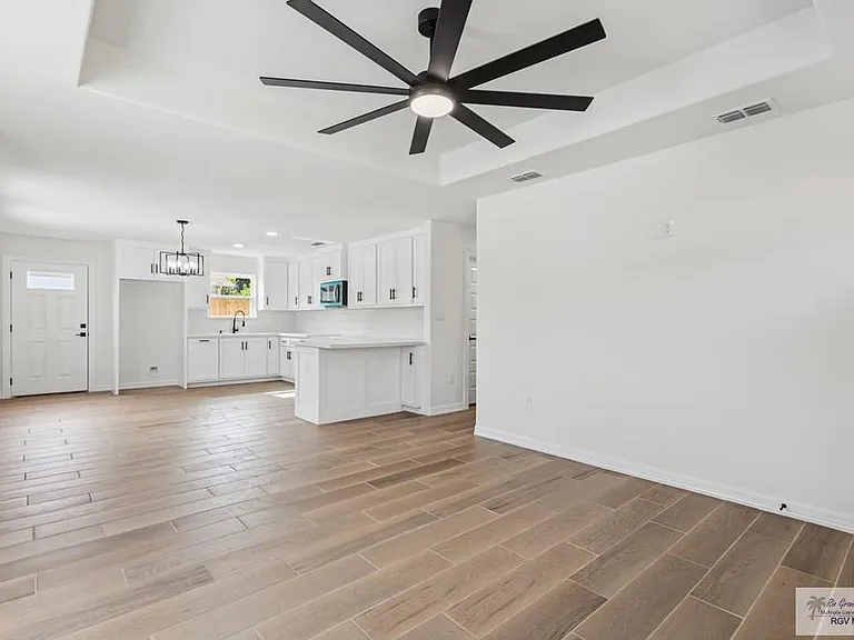 721 Pittman Ave #B — Photo 2