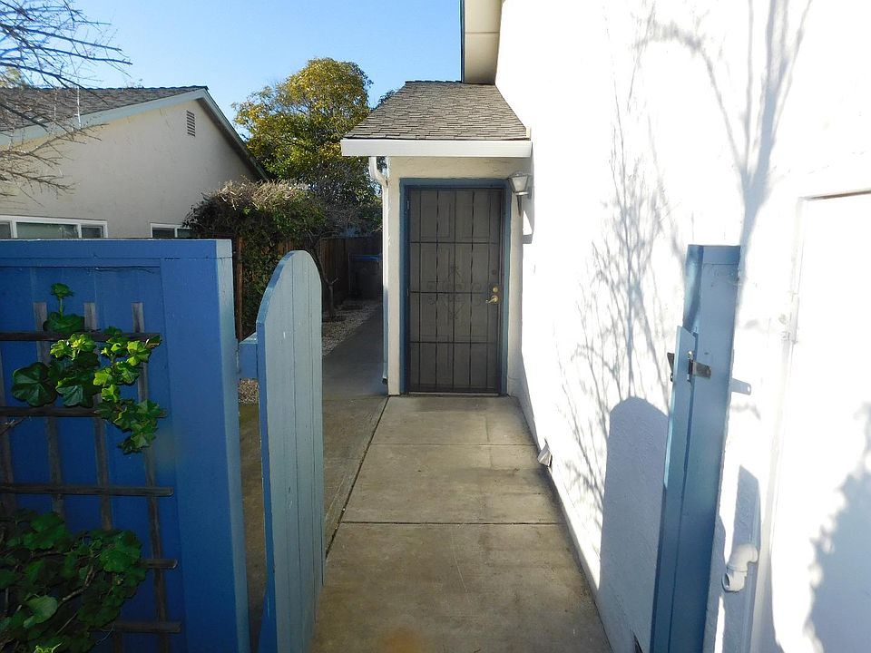 1st image of 3427 Waterman Ct