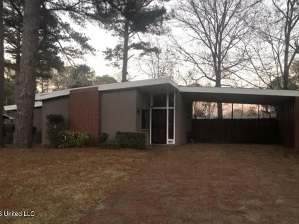 2758 E Benwood Dr, Jackson, MS 39204