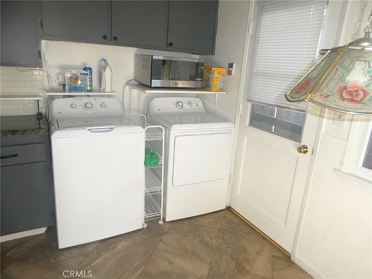 8208 Kentland Ave — Photo 5