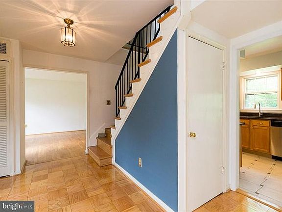 2nd image of 2501 Brighton Ct