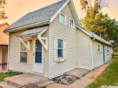 1030 E 6th St, Newton, KS, 67114