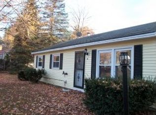 4 Maplewood Ave, Rochester, NH 03867