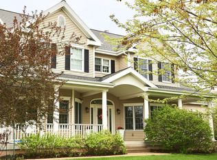 5860 Chicory Dr, Fitchburg, WI 53711