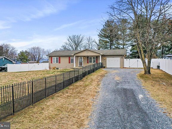 3rd image of 241 Grover Rd