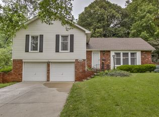 6616 W 101st Ter, Overland Park, KS 66212