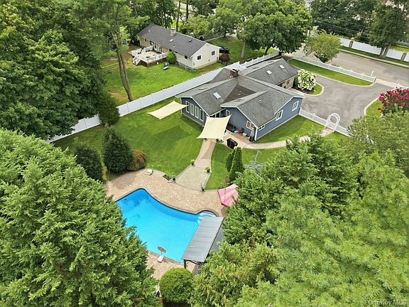 5th image of 703 Lincoln Avenue