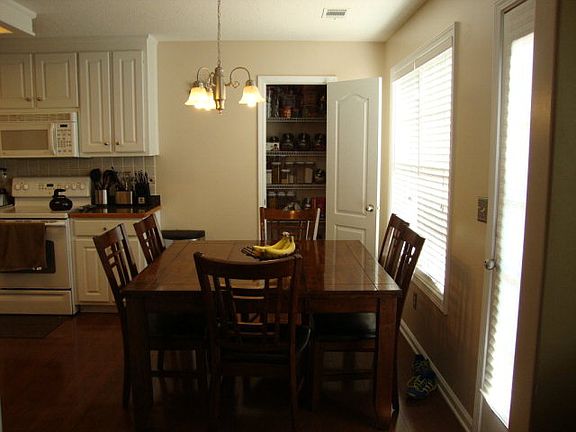 4th image of 151 Bridges Dr