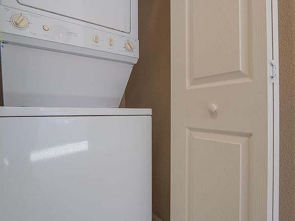 4th image of 700 Carnegie St #3222-1-1