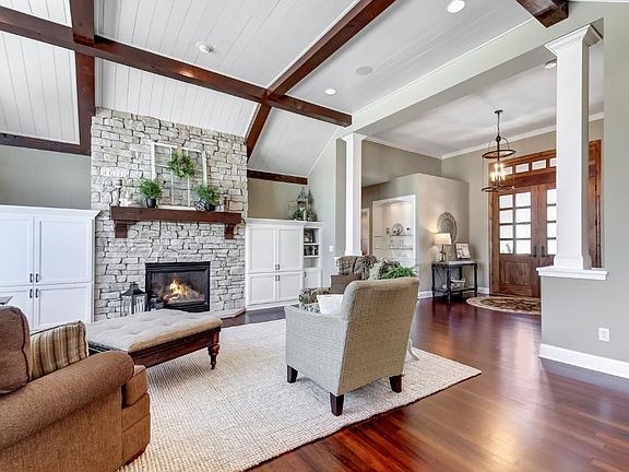 5th image of 23831 Meadow Creek Dr