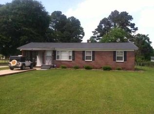 1133 Pineapple Gate Dr, Darlington, SC 29501