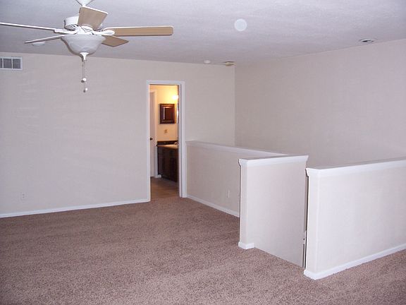 4th image of 436 Yacht Club Dr APT H