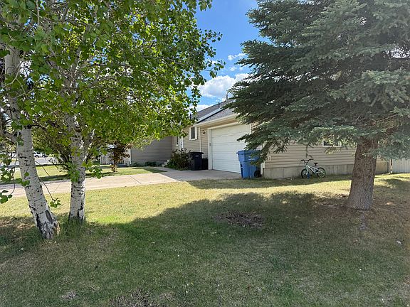 2nd image of 44 Wapiti Loop