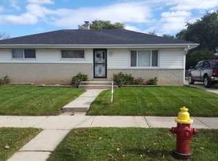 6626 S 26th St, Oak Creek, WI 53154