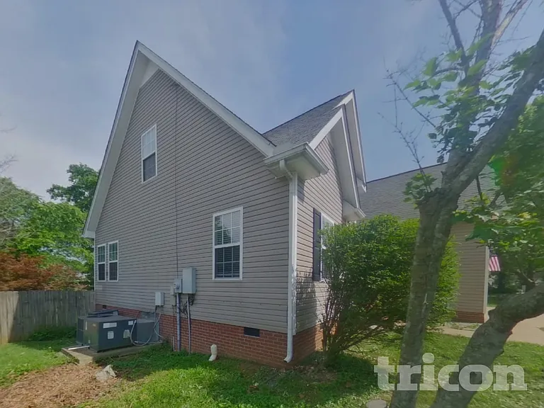 559 Heartland Ln — Photo 18