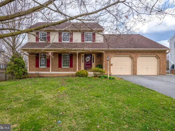 13 Strawberry Ln, Lancaster, PA 17602