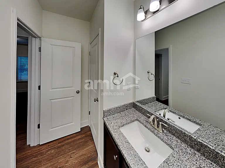 5035 Hudson Valley Dr — Photo 23