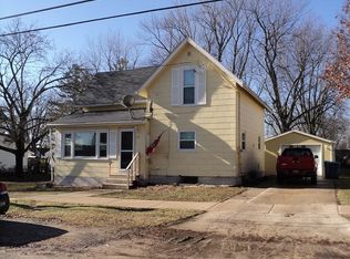 210 Flagg St, Paw Paw, IL 61353