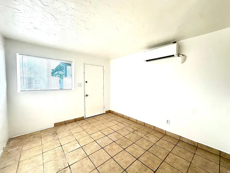 Studios and 1 bedrooms that include all utilities! Off Street Parking and Tile Flooring! — Photo 2