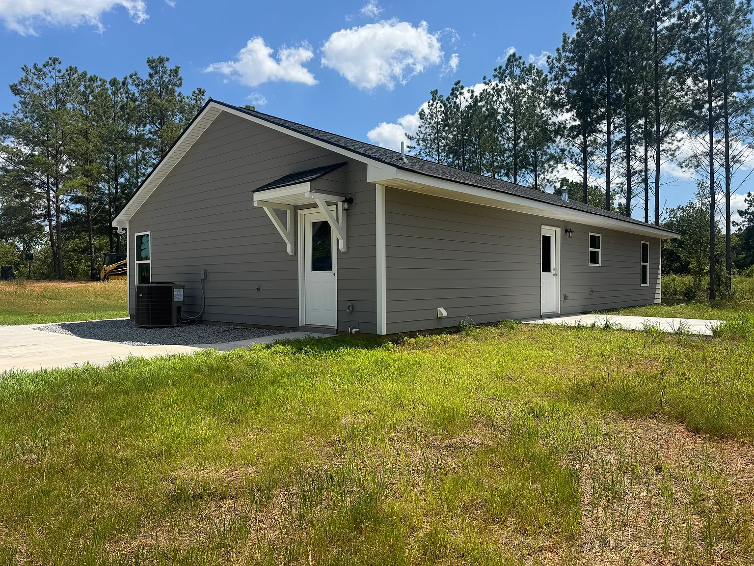 166 Oxford Cir, — Photo 2