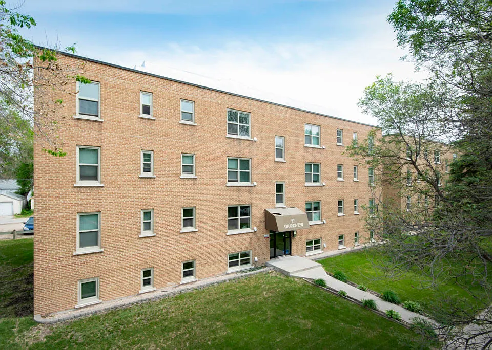 93 Eugenie St #77