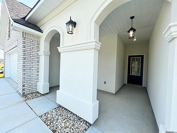 2nd image of 8862 Lyndanne Dr