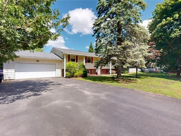 49 Cedar Ridge Blvd, Quispamsis, NB E2E 4K6