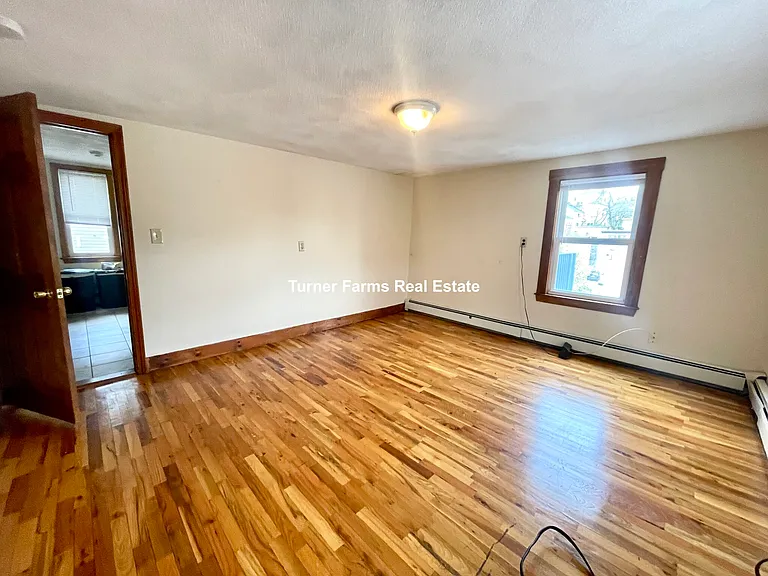 585-587 Somerville Ave #A-1 — Photo 3