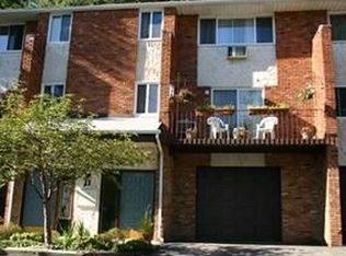 1102 Parkview Dr, Southfields, NY 10975