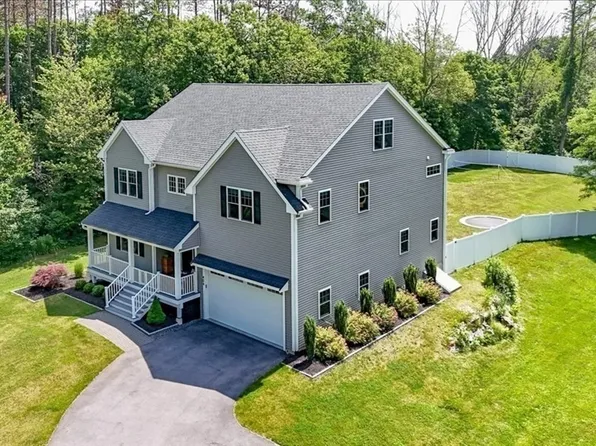 404 Summer St, North Andover, MA 01845
