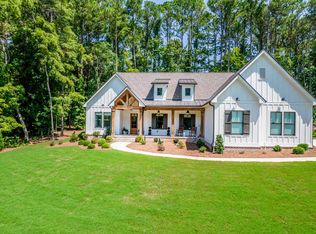 1560 Club Dr, Greensboro, GA