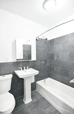 Rented by Bohemia Realty Group | media 16