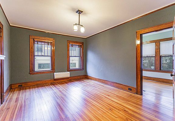 3rd image of 33 Baird St #1