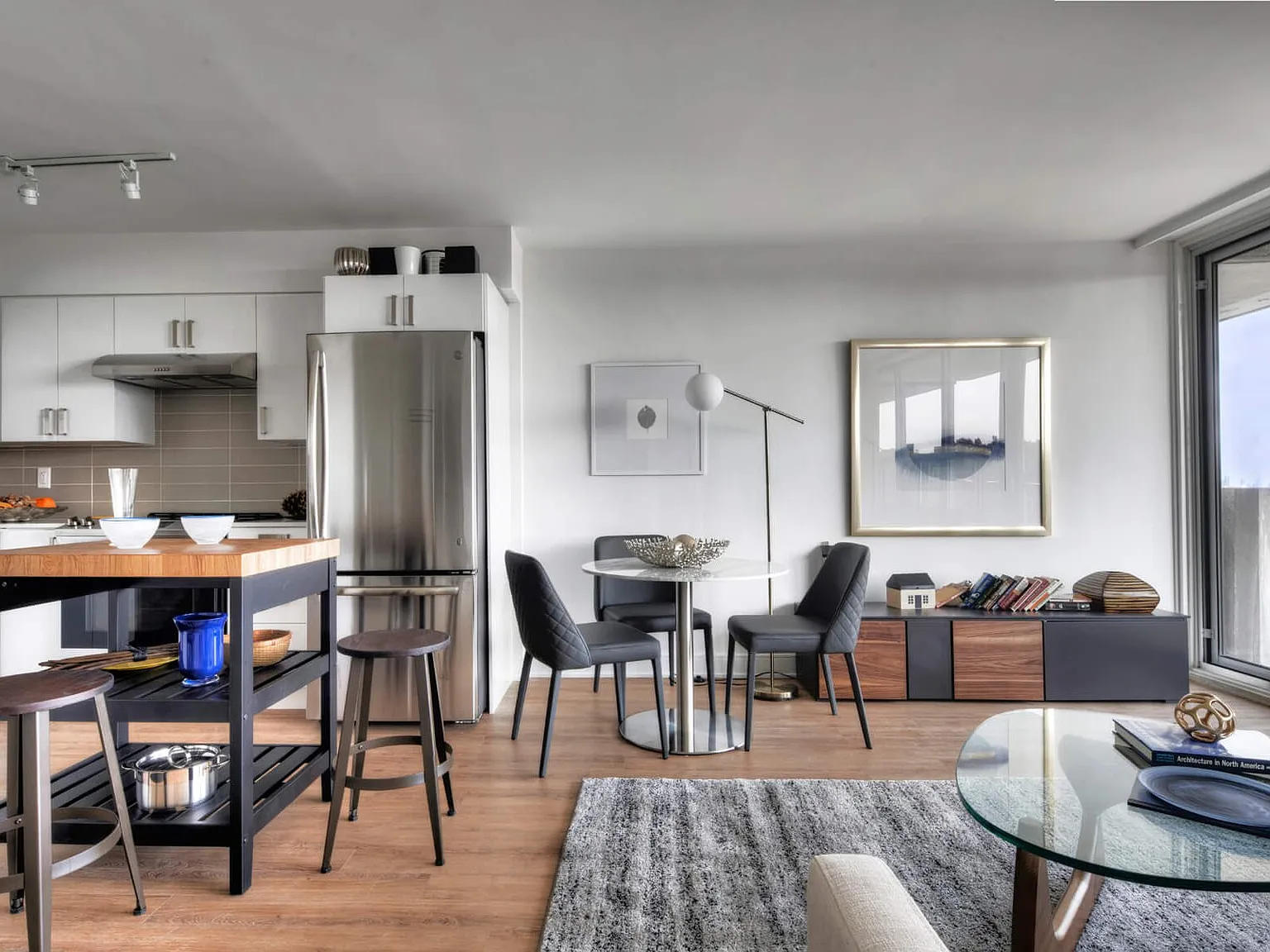 289 The Kingsway Toronto — Photo 4