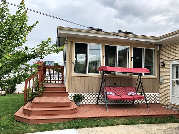 2nd image of 10940 S Kolmar Ave