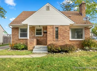 2063 Janes Ave NE, Grand Rapids, MI 49505